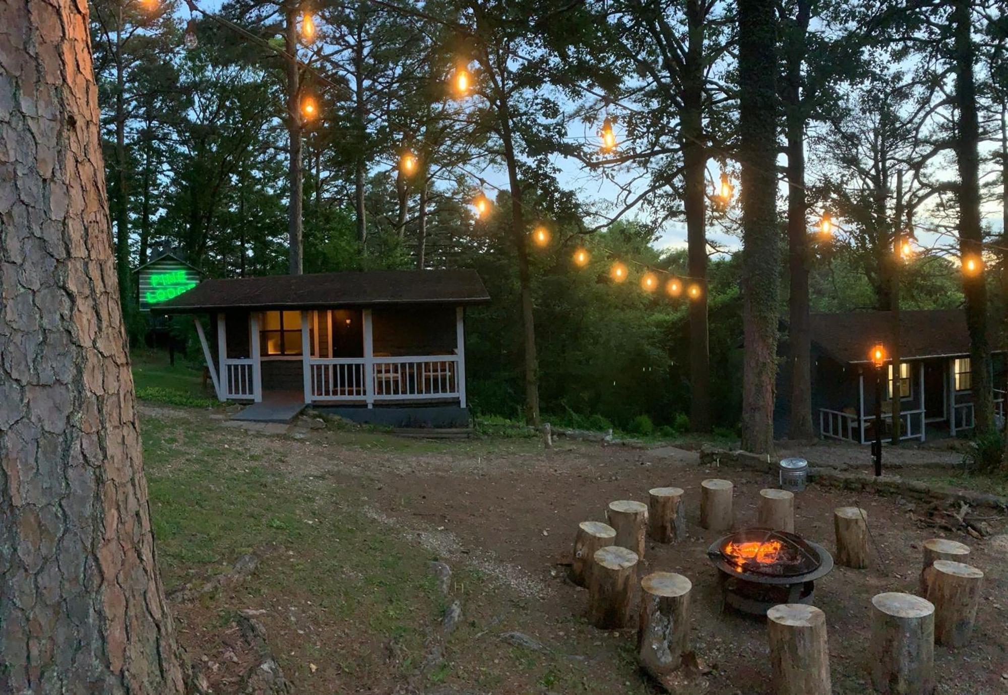 Loblolly Pines Adventure Cabin 2 King ยูเรกาสปริงส์ ภายนอก รูปภาพ